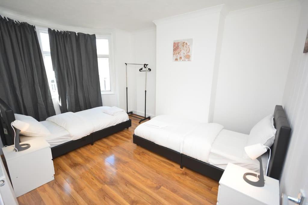 4 Bedroom House In East Casa vacanze